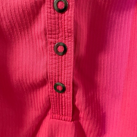 Gorgeous Northface apre ski / casual daytime layer shirt with side pocket. - Picture 4 of 7